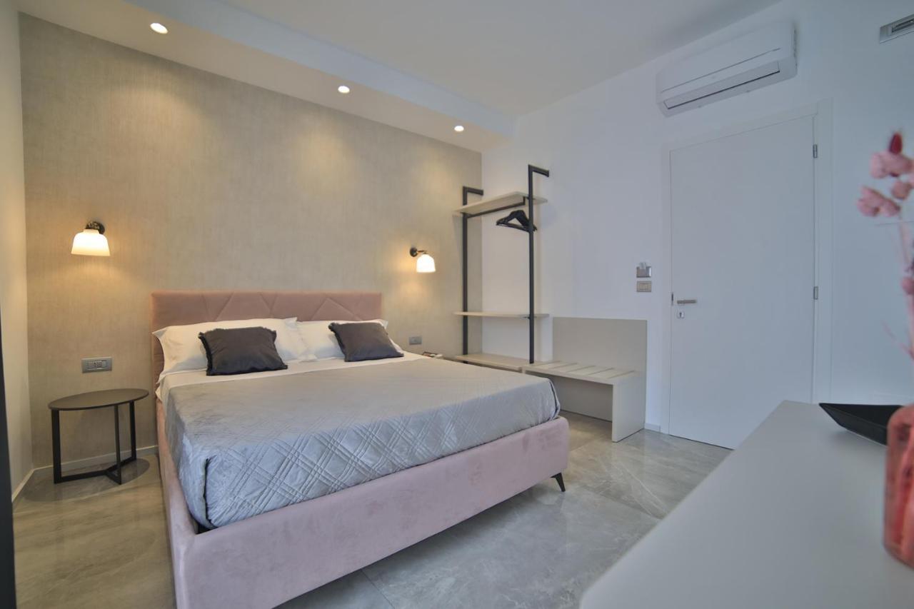 Calaluna Rooms Porto Cesareo Exterior photo